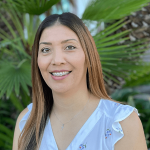 Veronica Flores